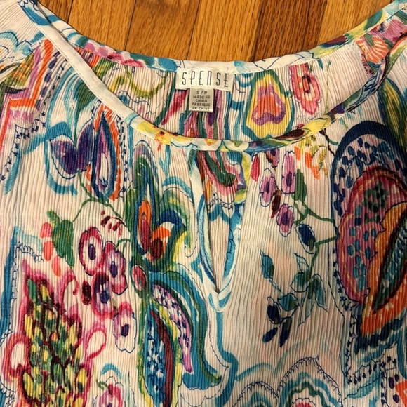 Floral patterned shirt - Picture 2 of 2